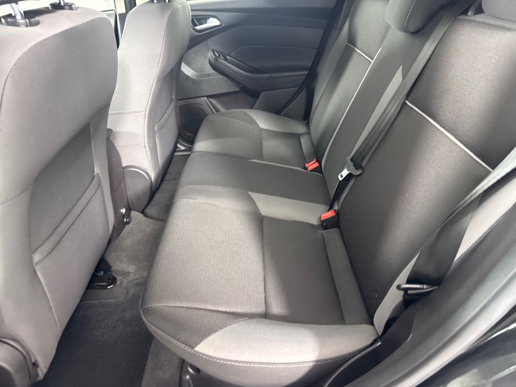 2014 Ford Focus Image 17