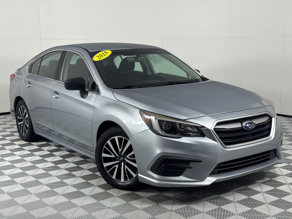 2018 Subaru Legacy Image 2