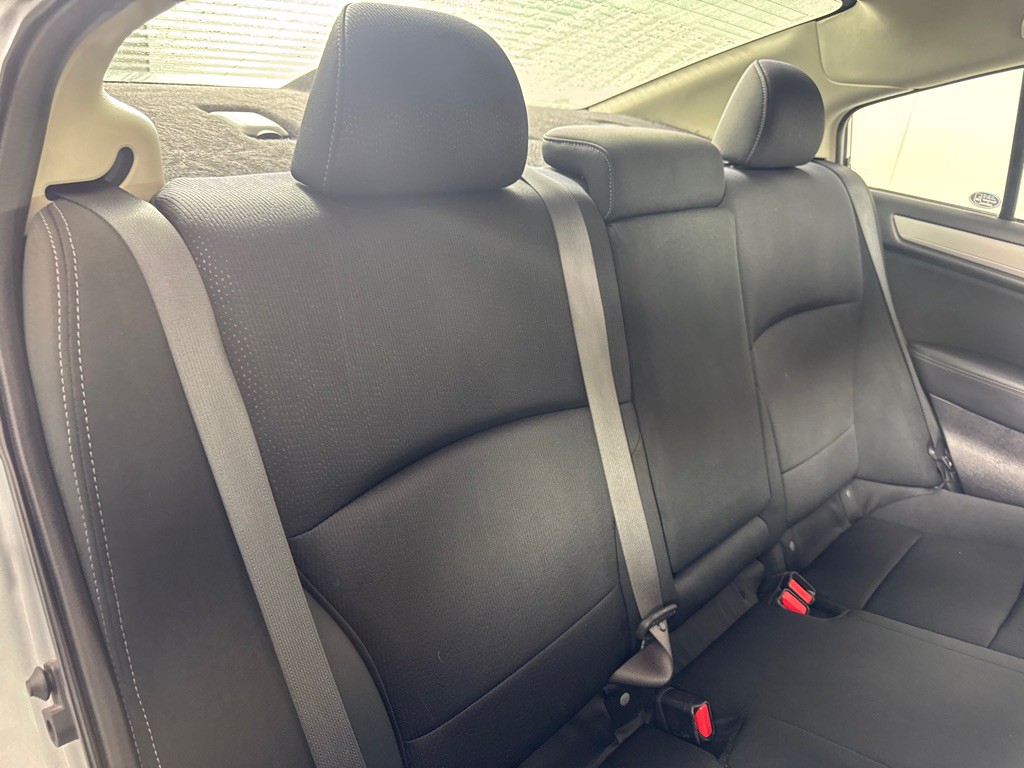 2018 Subaru Legacy Image 24