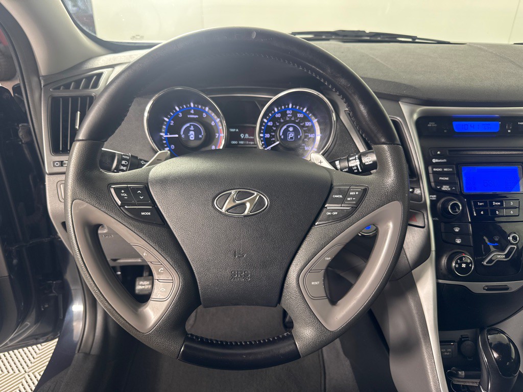 2013 Hyundai Sonata Image 16