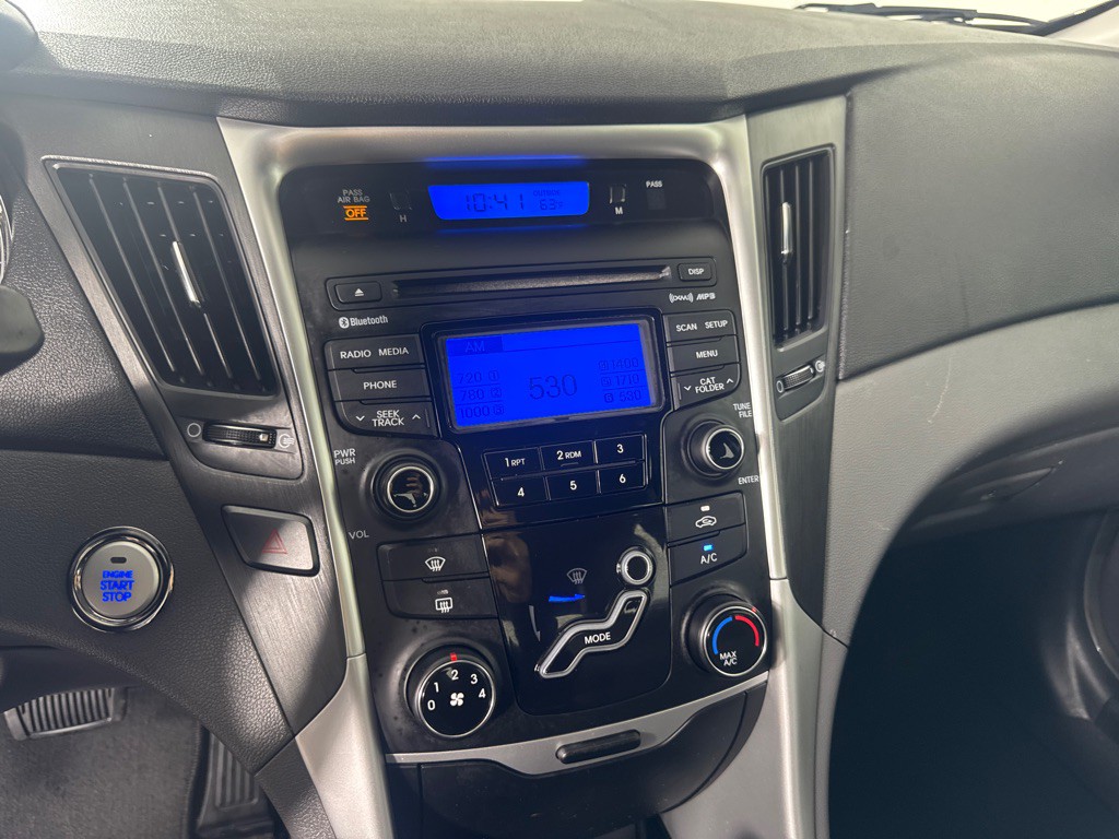 2013 Hyundai Sonata Image 17