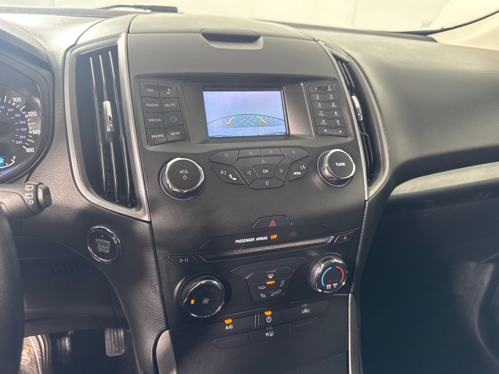 2018 Ford Edge Image 16
