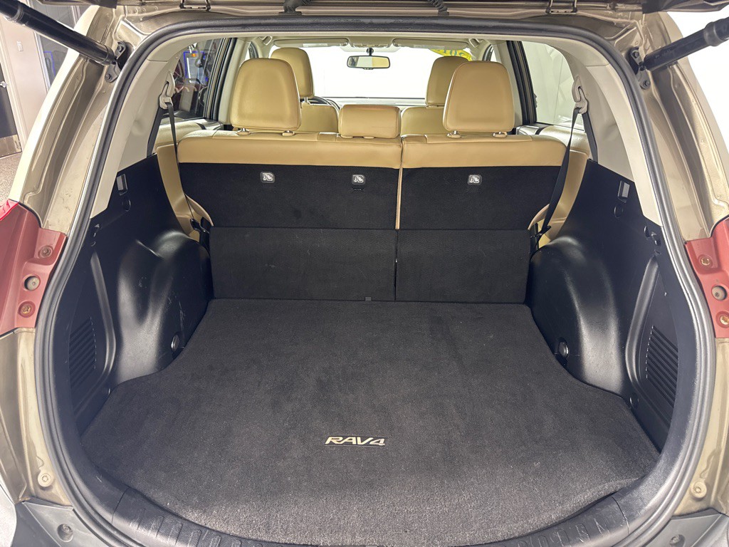 2013 Toyota Rav4 Image 22