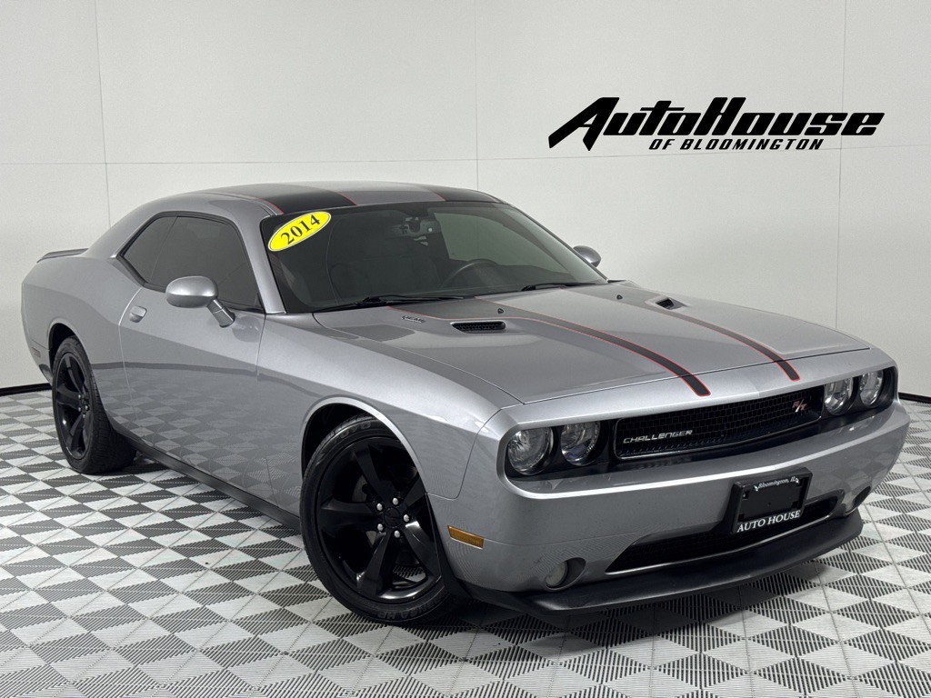 2014 Dodge Challenger Image 1