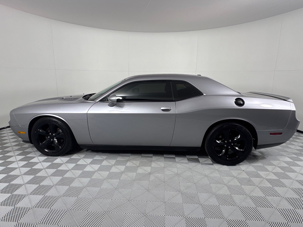 2014 Dodge Challenger Image 9