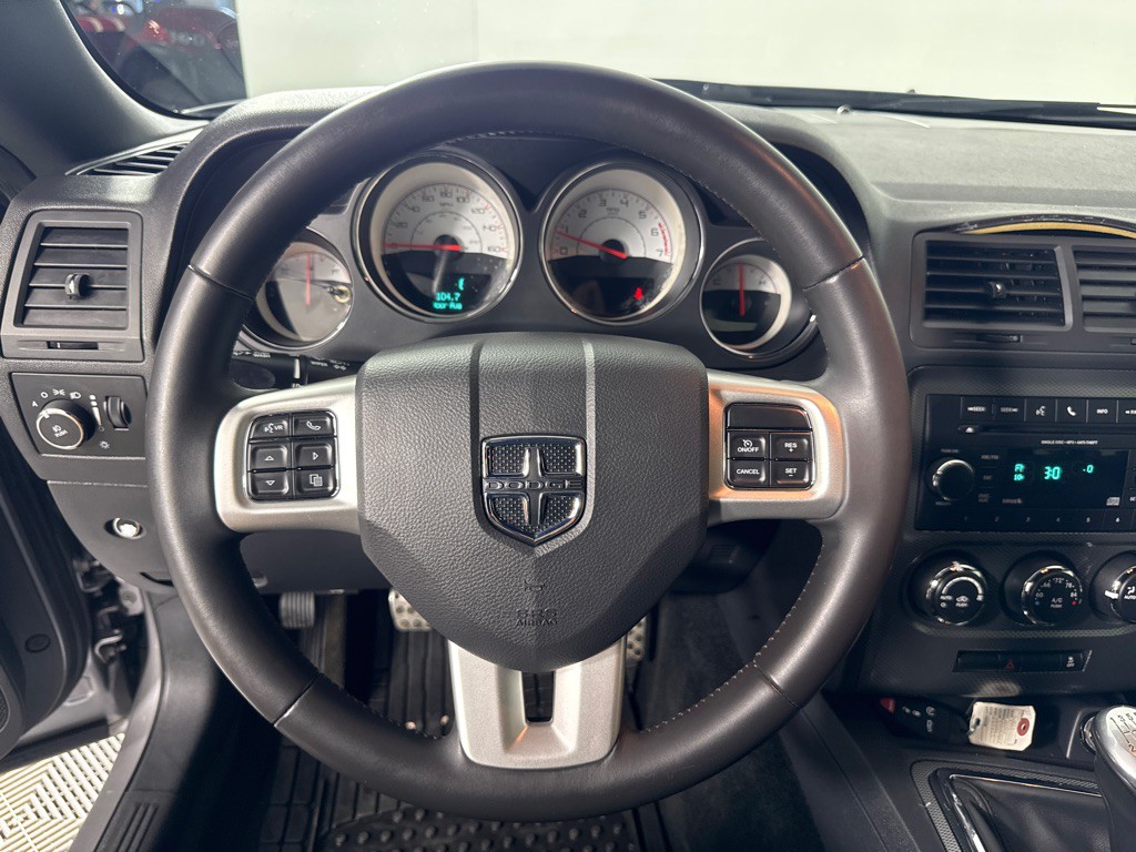 2014 Dodge Challenger Image 16