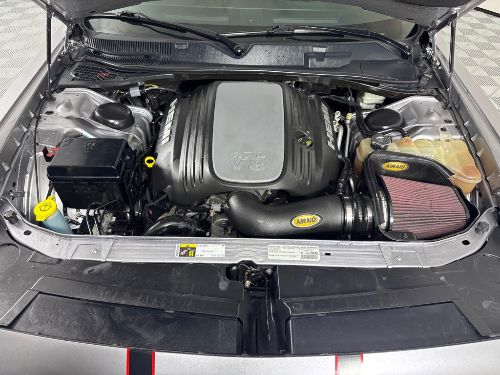 2014 Dodge Challenger Image 24