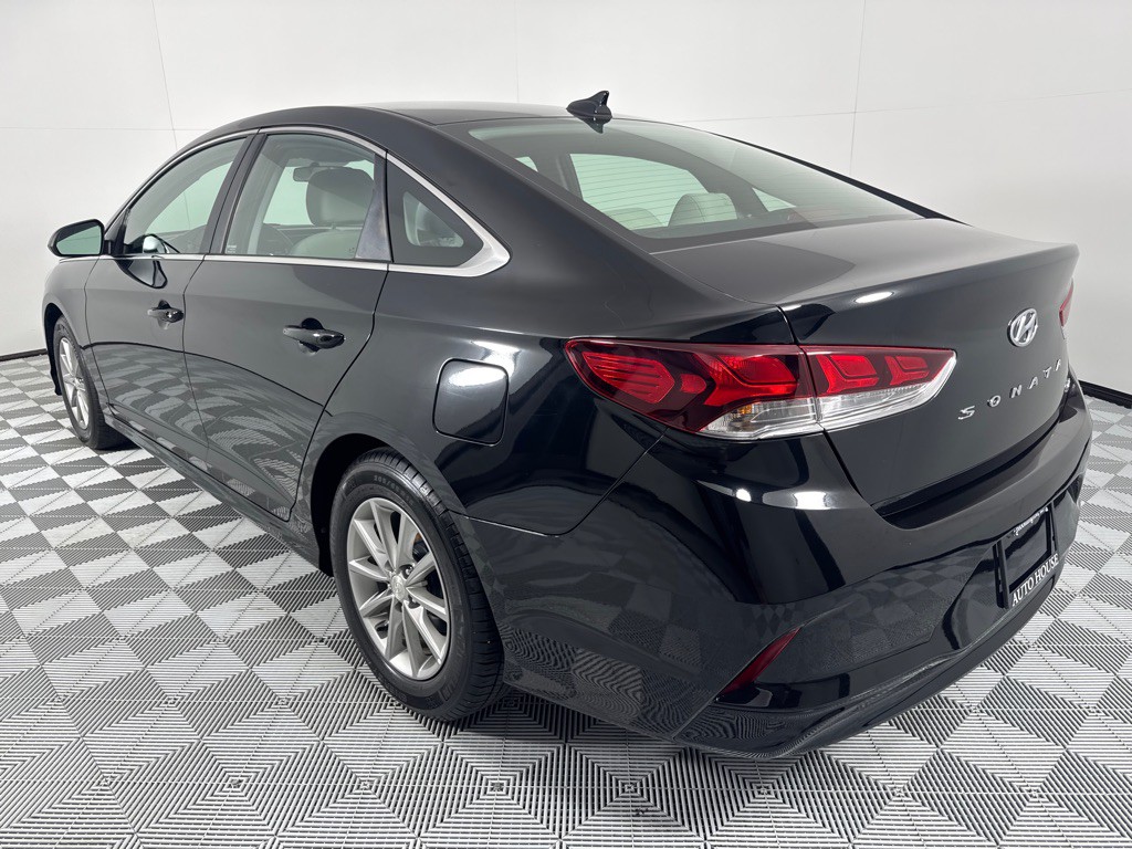 2018 Hyundai Sonata Image 8