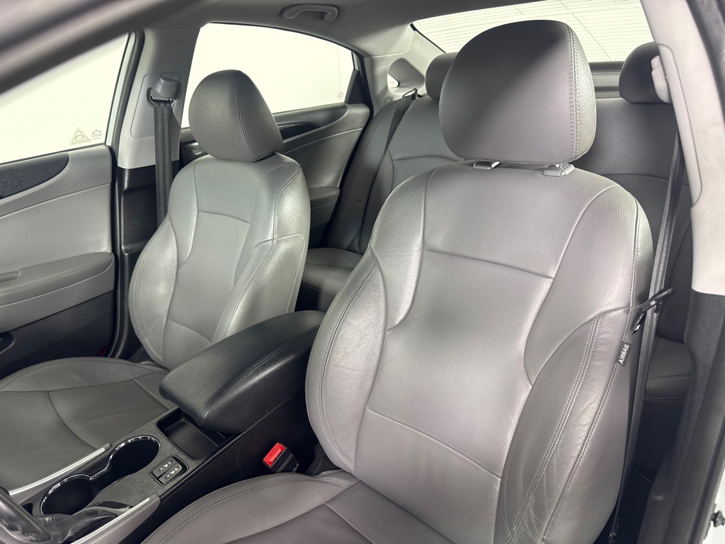 2011 Hyundai Sonata Image 14