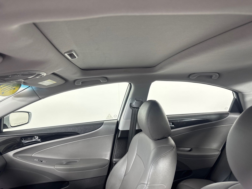 2011 Hyundai Sonata Image 15