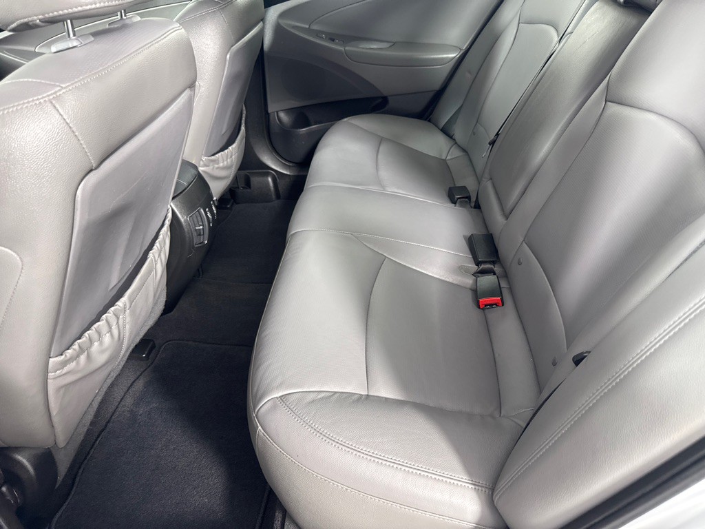 2011 Hyundai Sonata Image 20