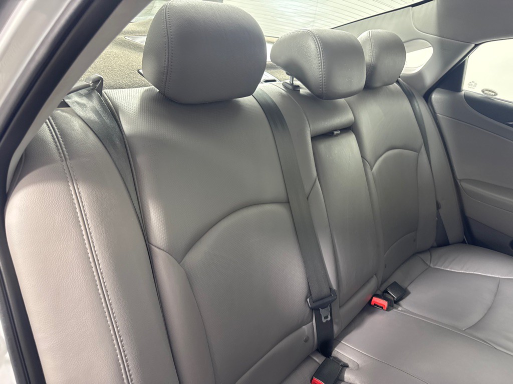 2011 Hyundai Sonata Image 23