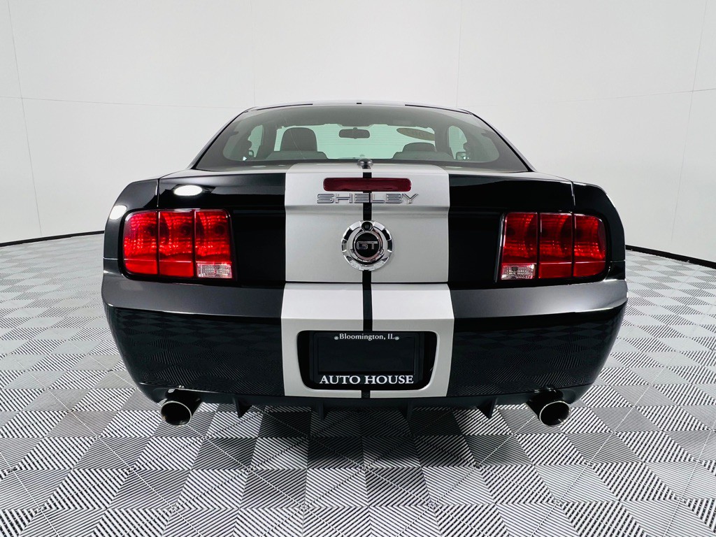 2007 Ford Mustang Image 10