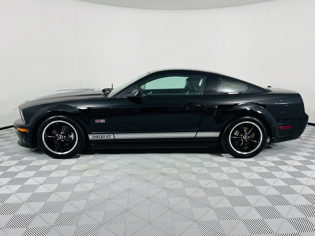 2007 Ford Mustang Image 13