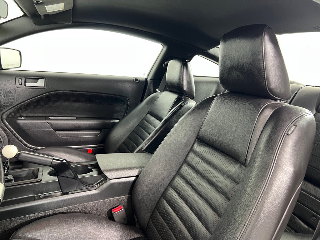 2007 Ford Mustang Image 19