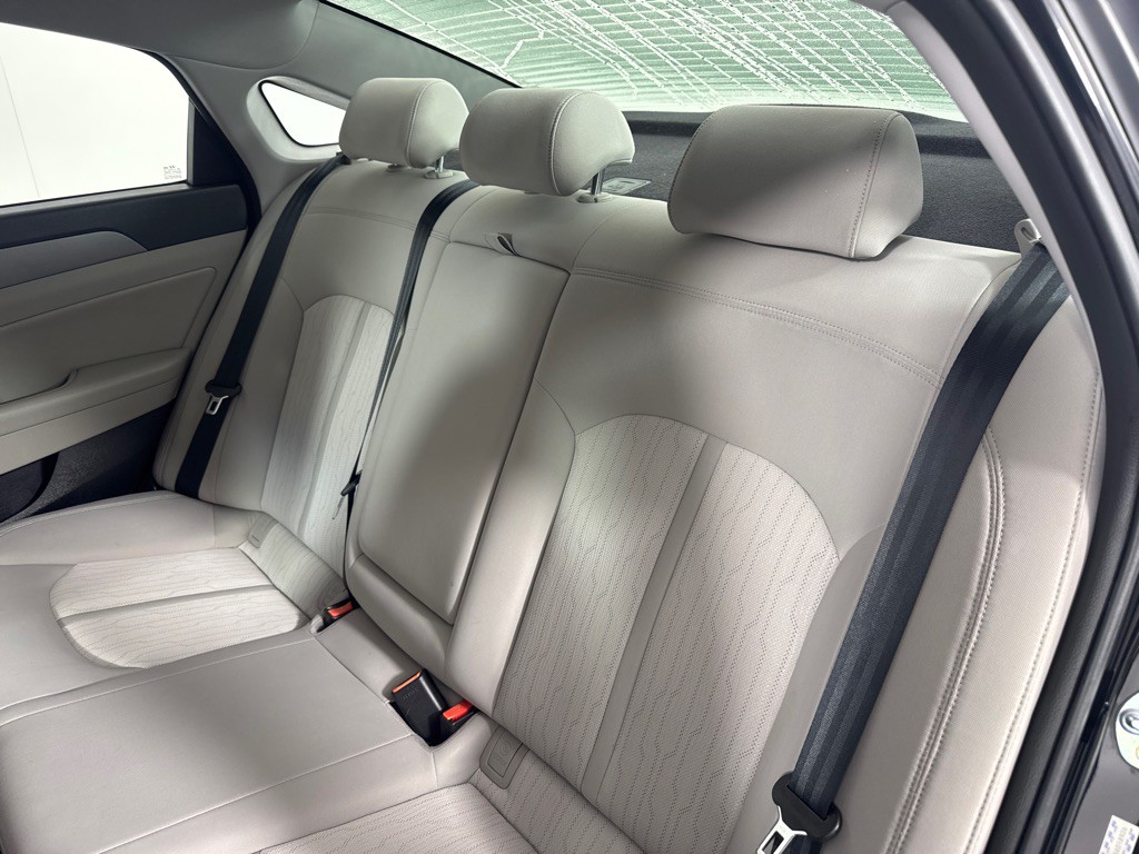 2016 Hyundai Sonata Image 20
