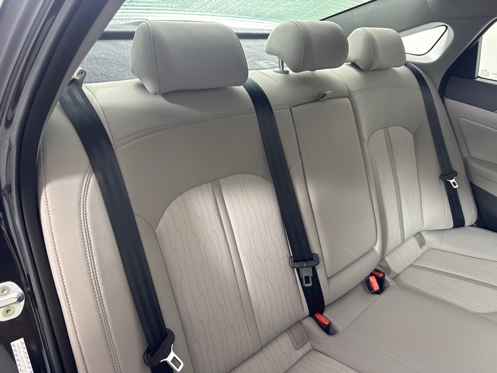 2016 Hyundai Sonata Image 22