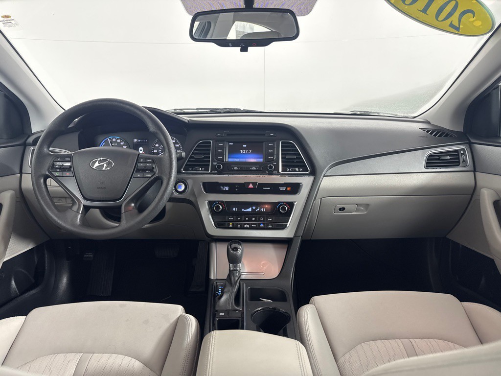 2016 Hyundai Sonata Image 25