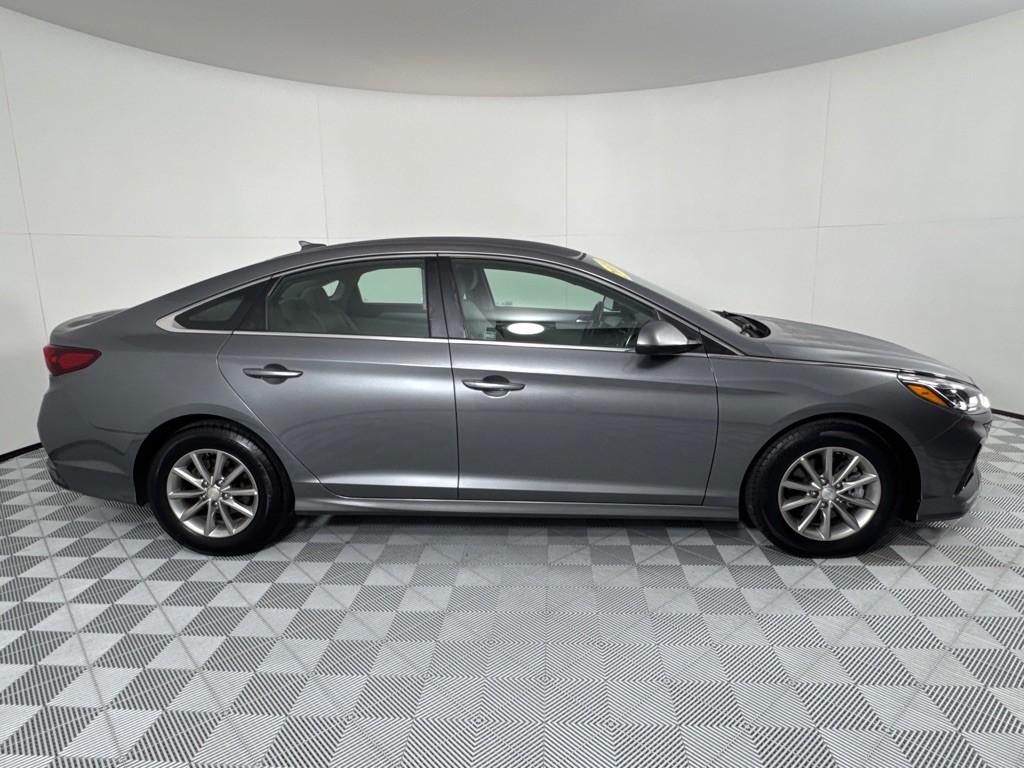 2018 Hyundai Sonata Image 4