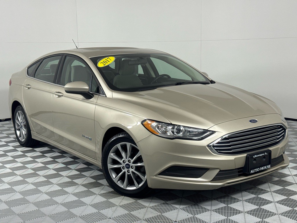 2017 Ford Fusion Image 2