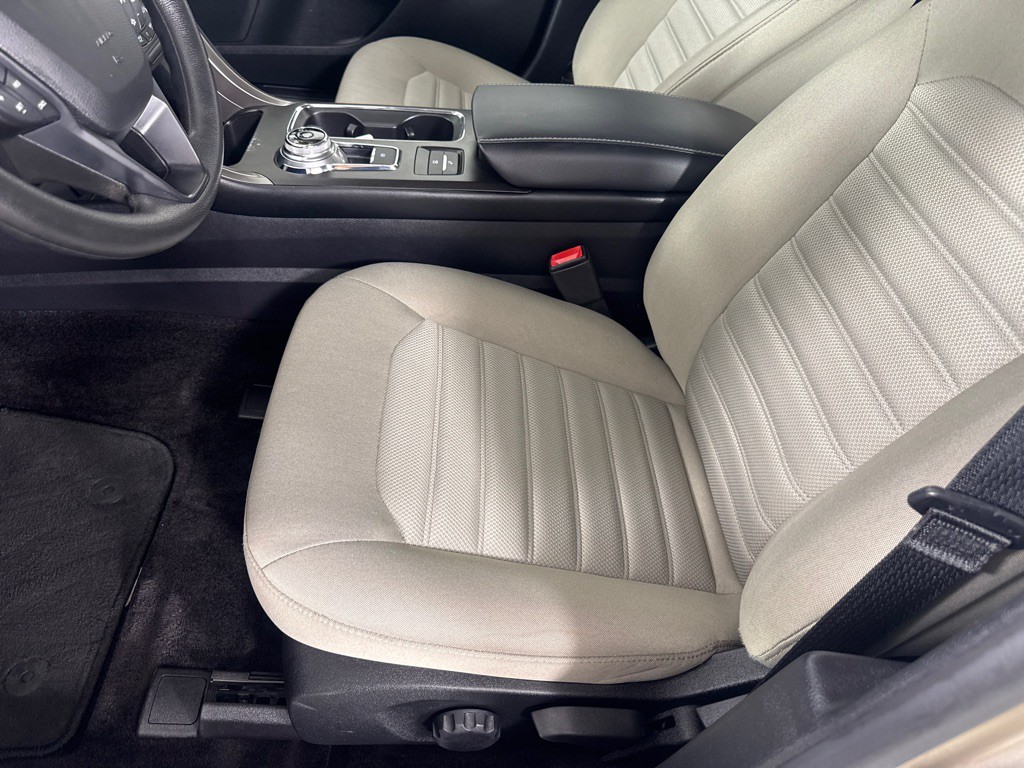 2017 Ford Fusion Image 10