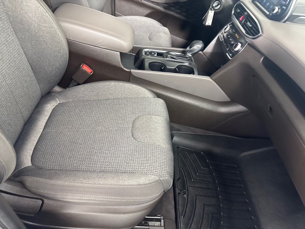 2020 Hyundai Santa Fe Image 24