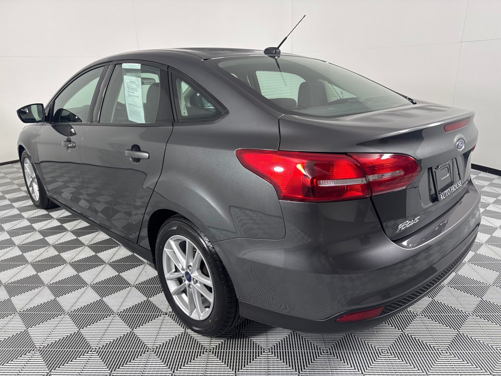 2018 Ford Focus Image 8