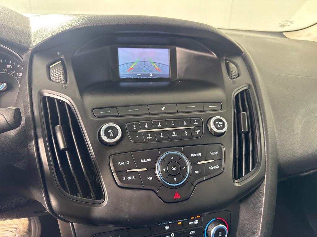 2018 Ford Focus Image 18