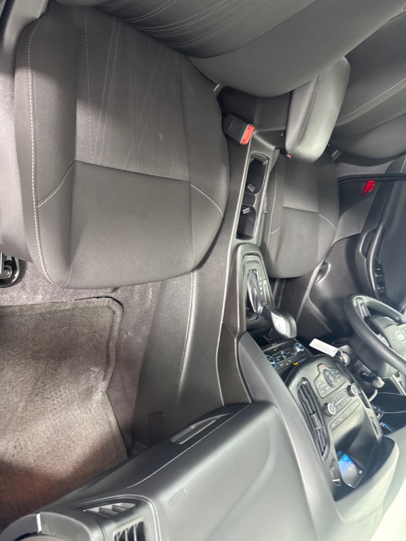 2018 Ford Focus Image 24