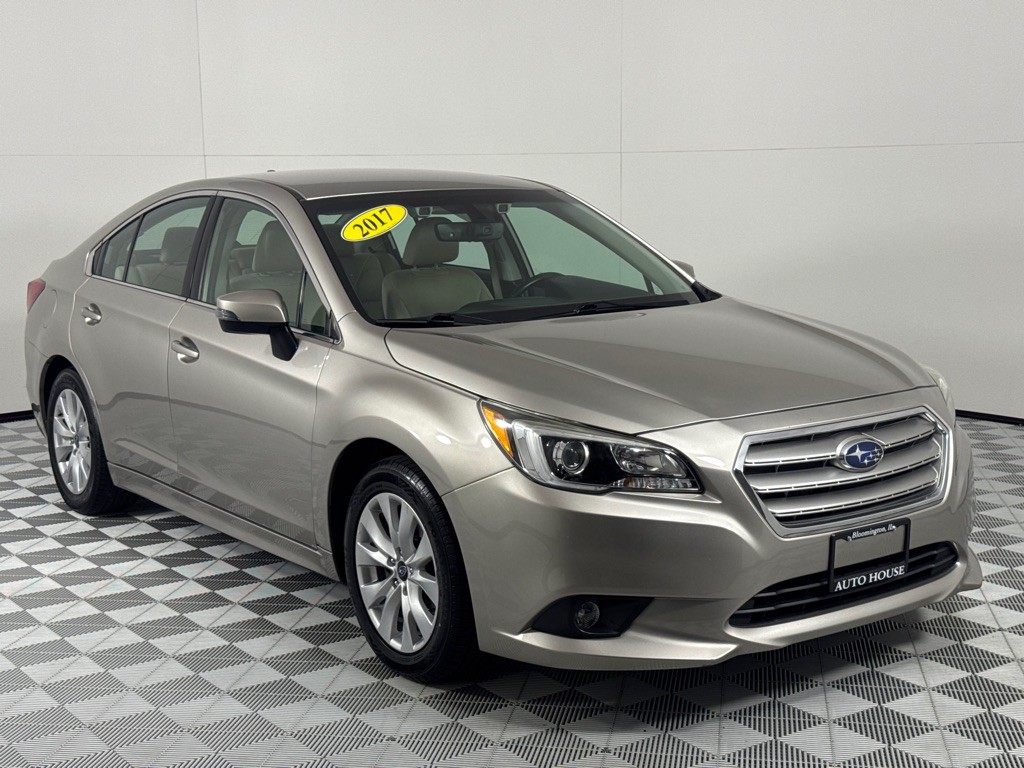 2017 Subaru Legacy Image 3