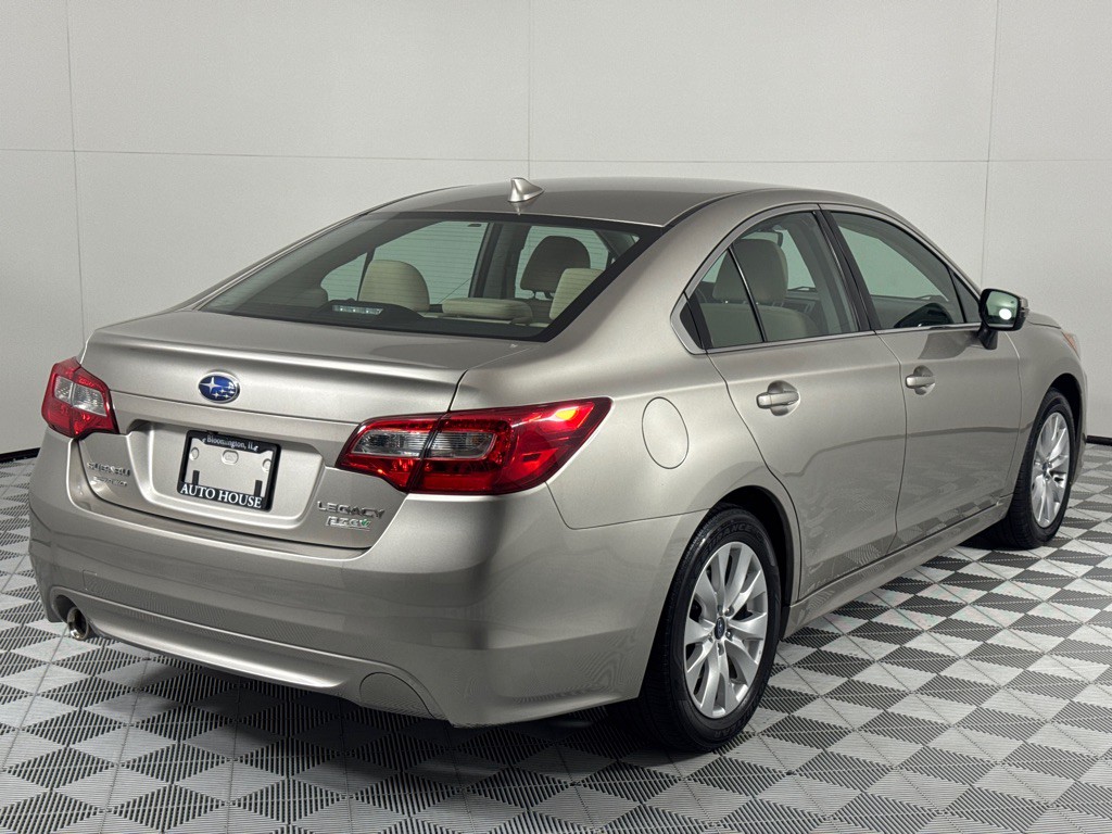 2017 Subaru Legacy Image 5