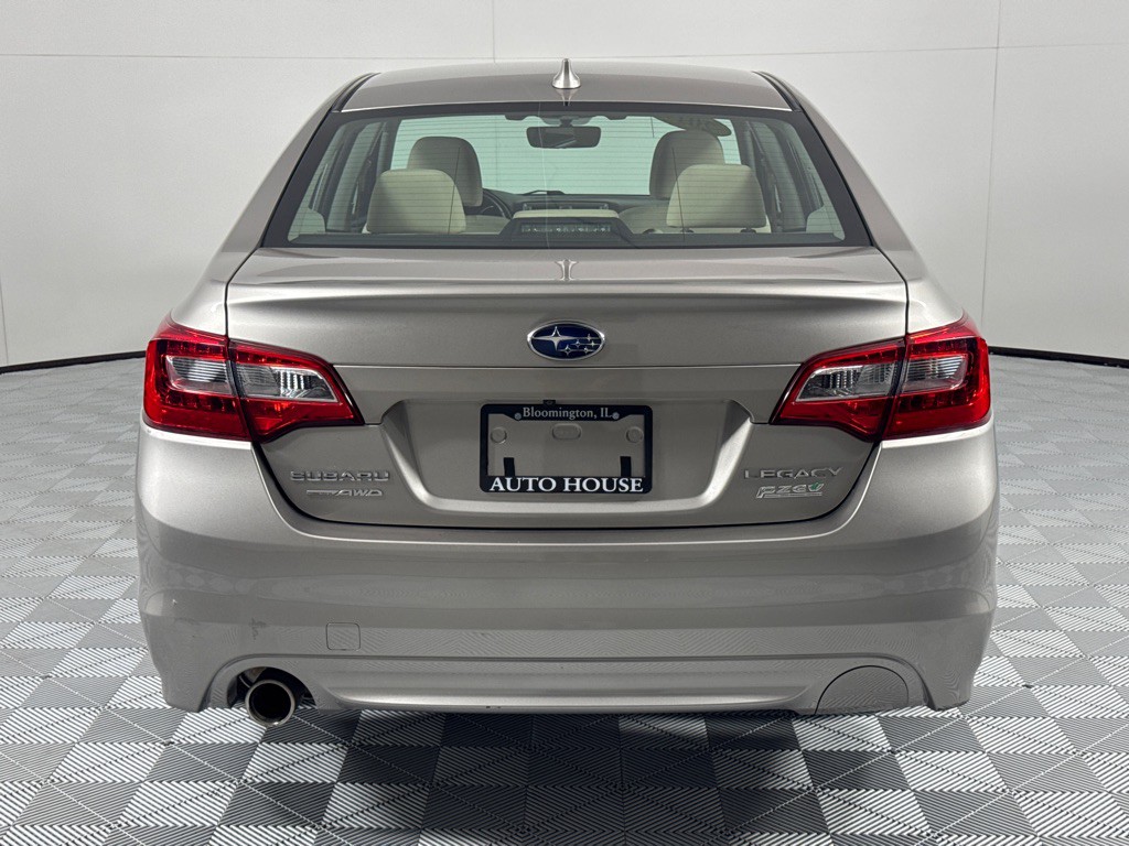 2017 Subaru Legacy Image 6