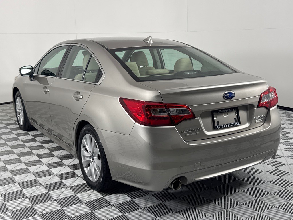 2017 Subaru Legacy Image 7