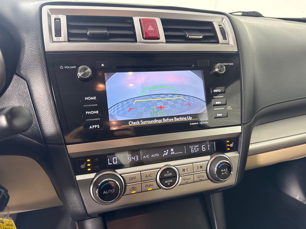 2017 Subaru Legacy Image 18