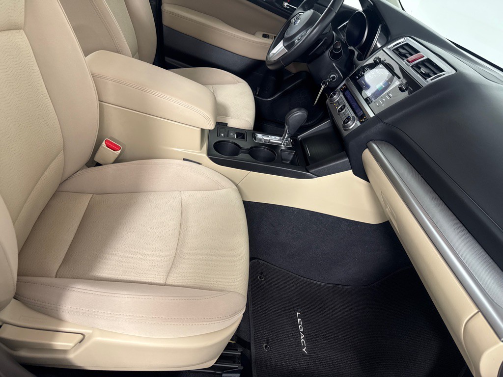 2017 Subaru Legacy Image 24