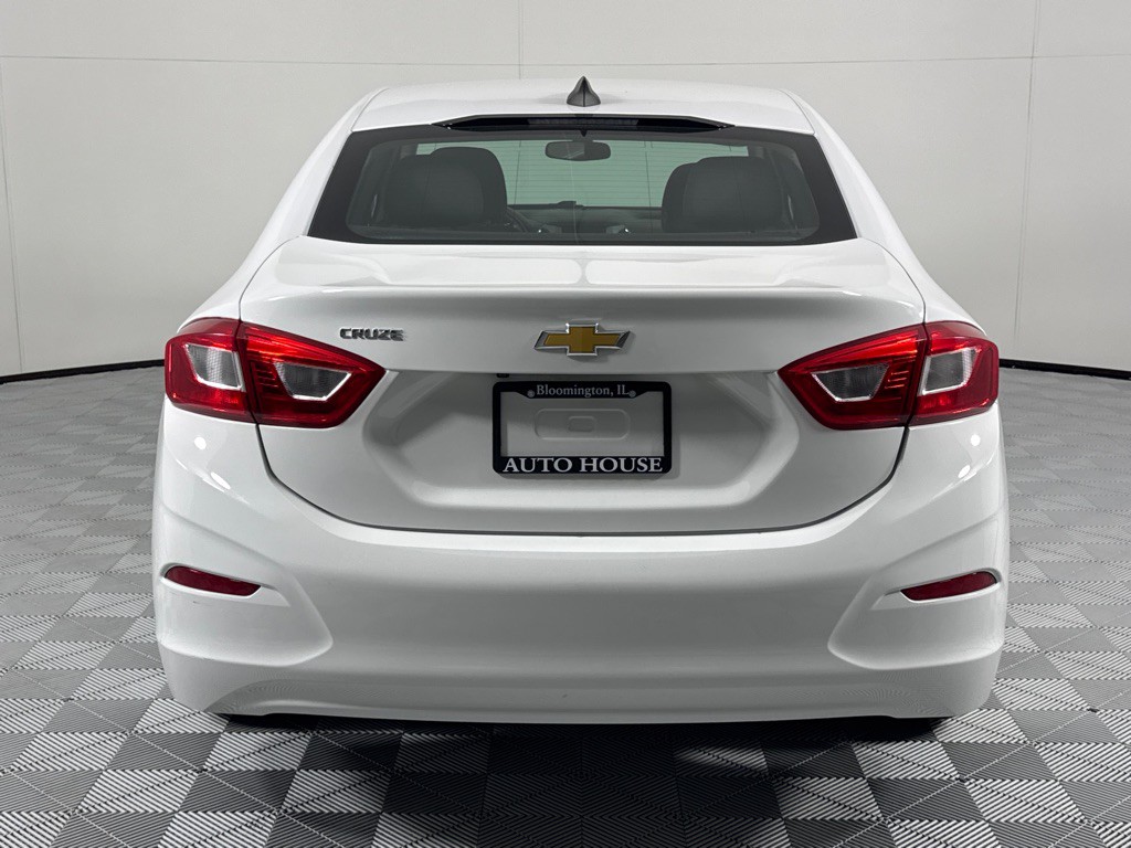 2017 Chevrolet Cruze Image 6