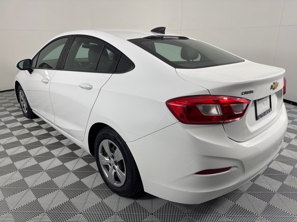 2017 Chevrolet Cruze Image 8