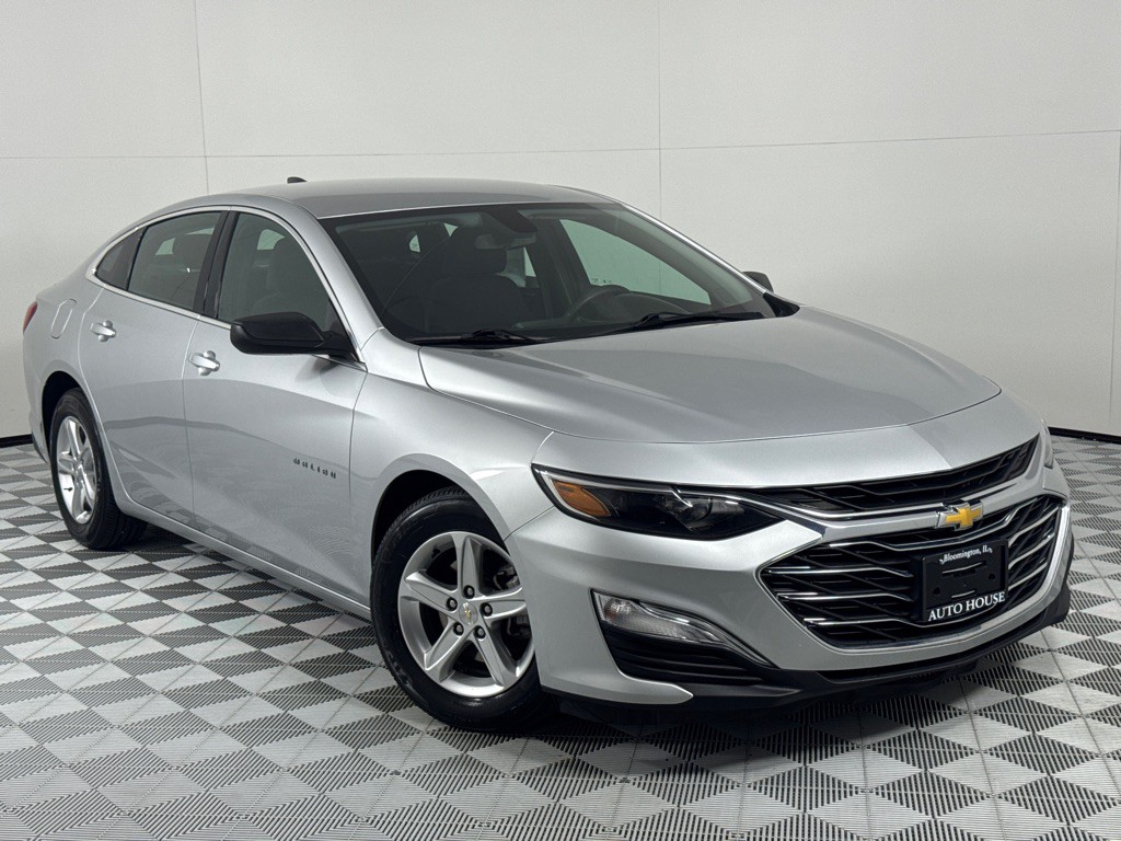 2020 Chevrolet Malibu Image 2
