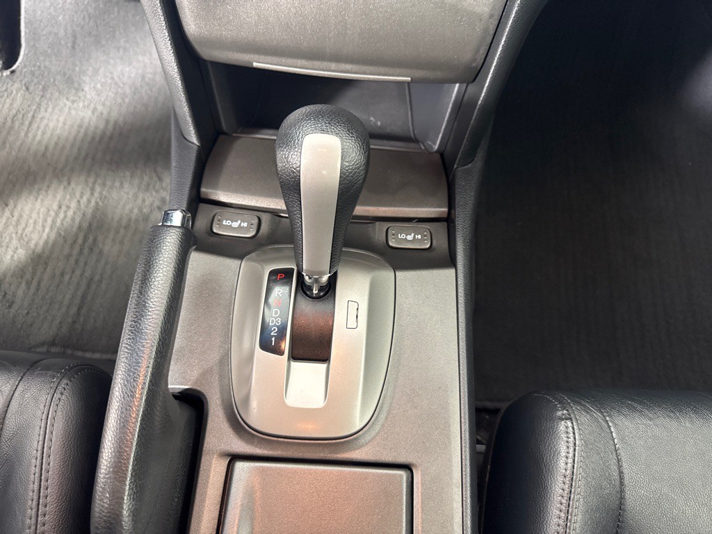 2012 Honda Accord Image 18