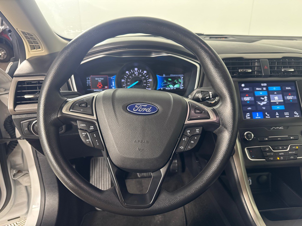 2019 Ford Fusion Image 16