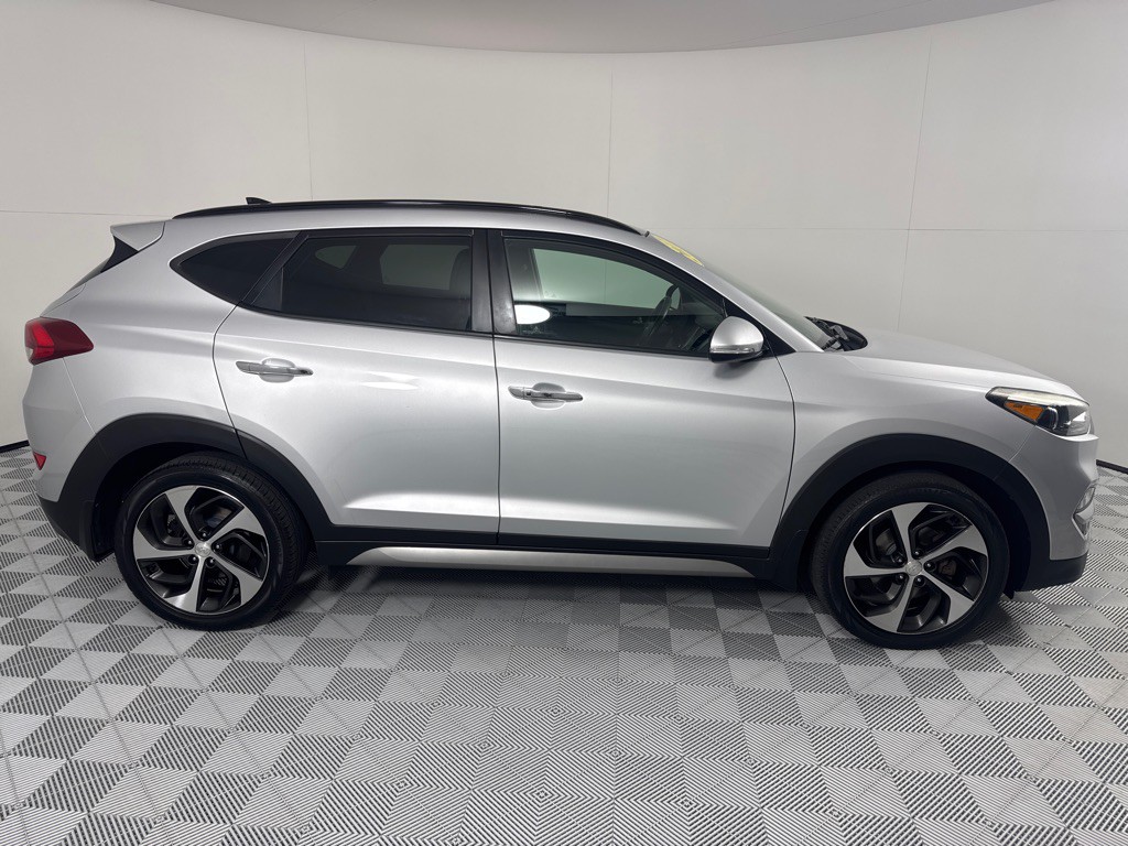 2017 Hyundai Tucson Image 4