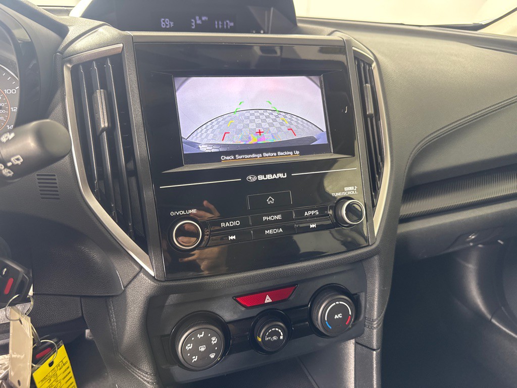 2019 Subaru Crosstrek Image 17