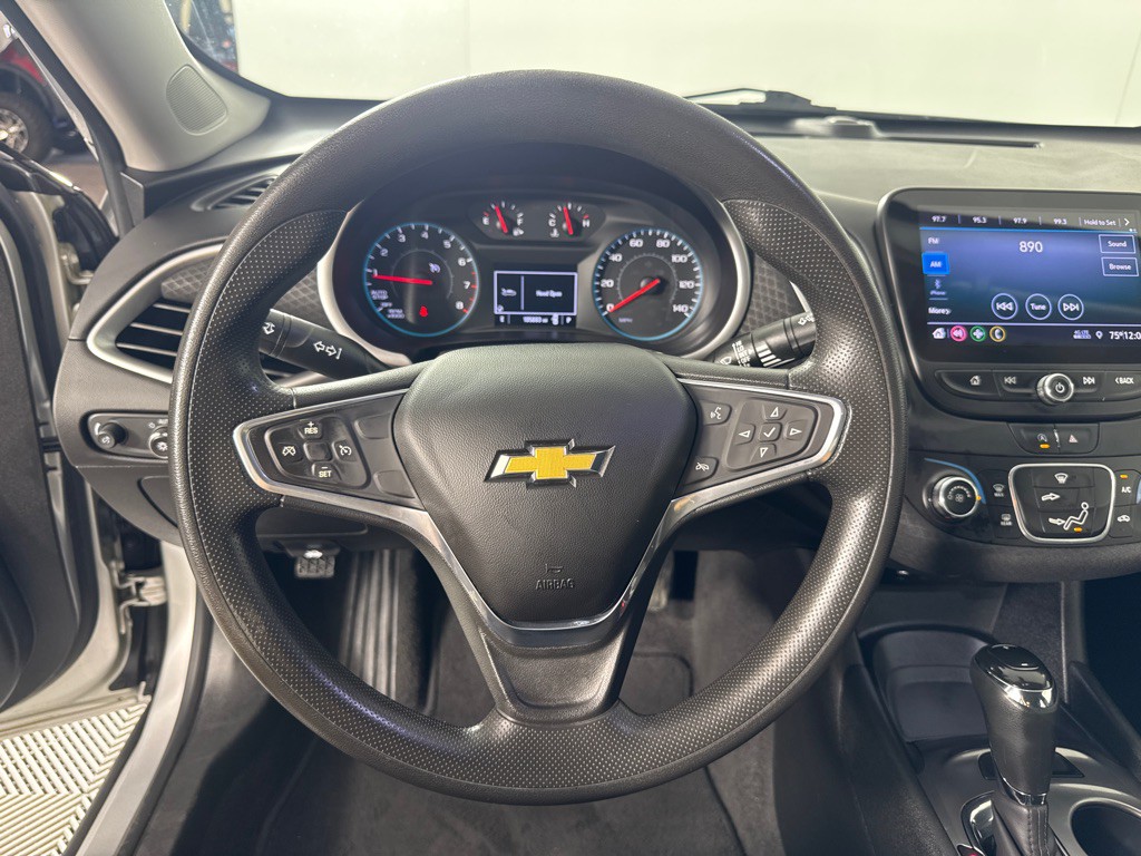 2020 Chevrolet Malibu Image 17