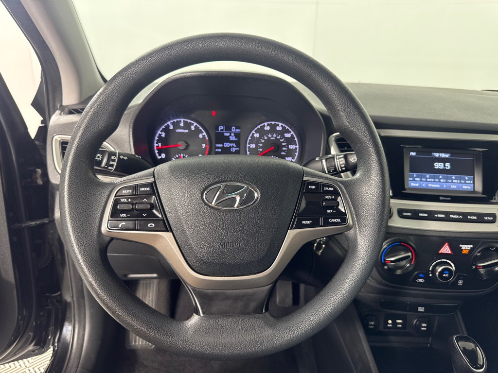 2021 Hyundai Accent Image 14