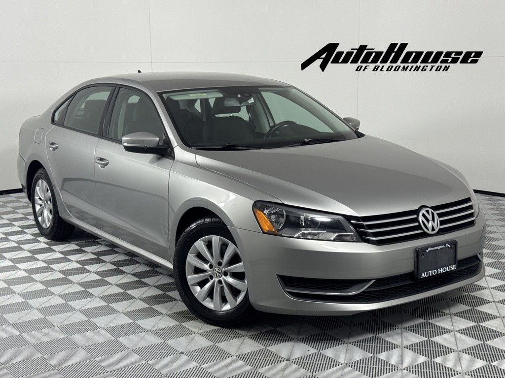 2014 Volkswagen Passat Image 1
