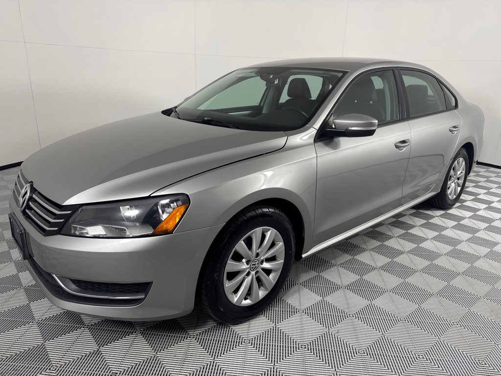 2014 Volkswagen Passat Image 9