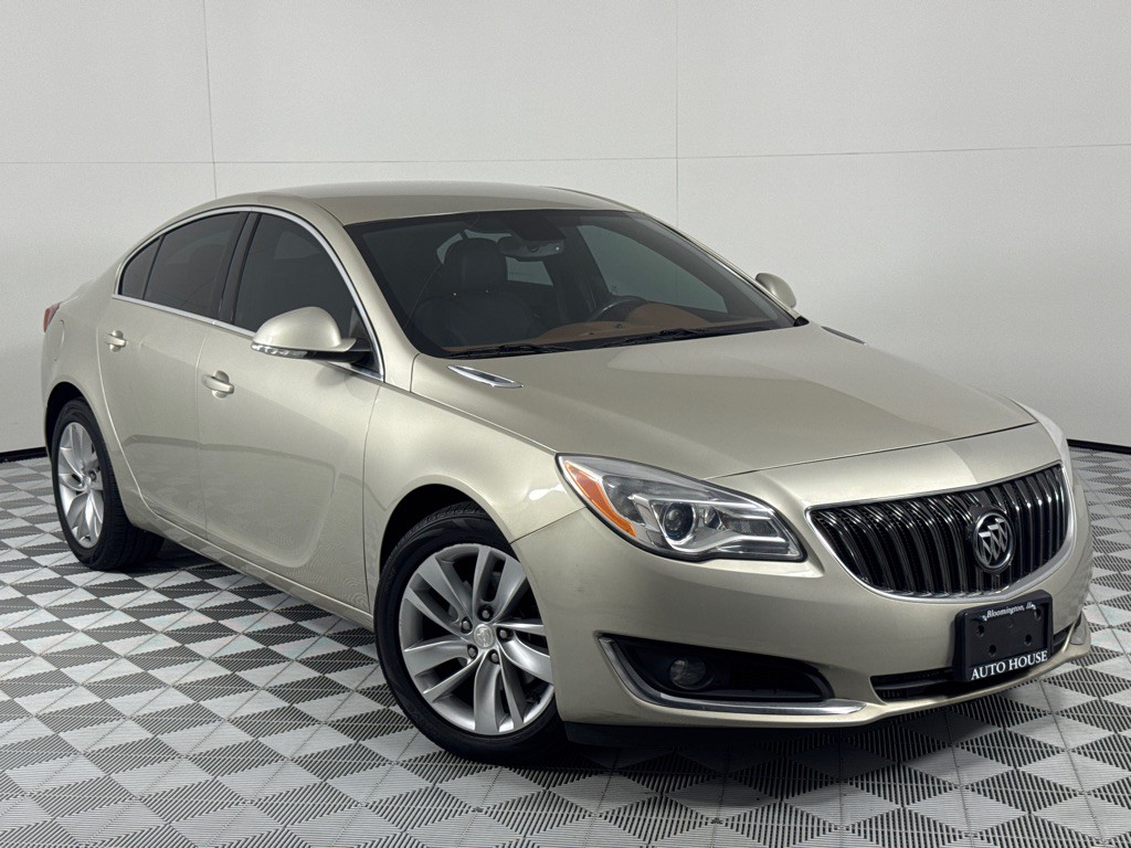 2016 Buick Regal Image 2