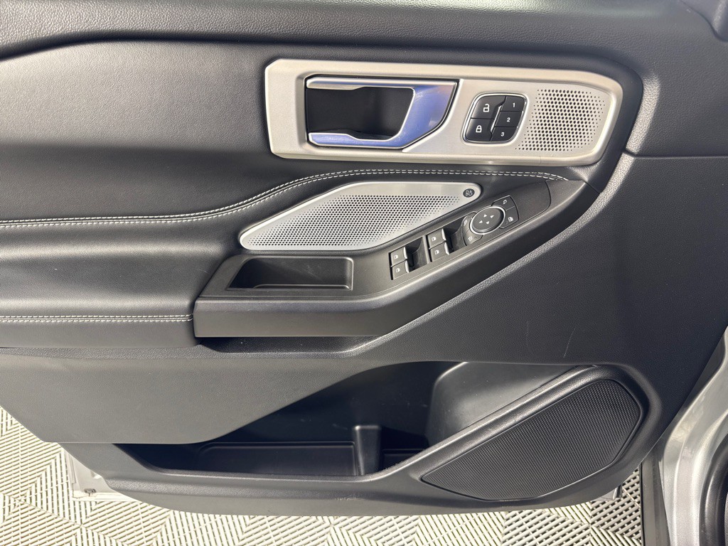 2020 Ford Explorer Image 13