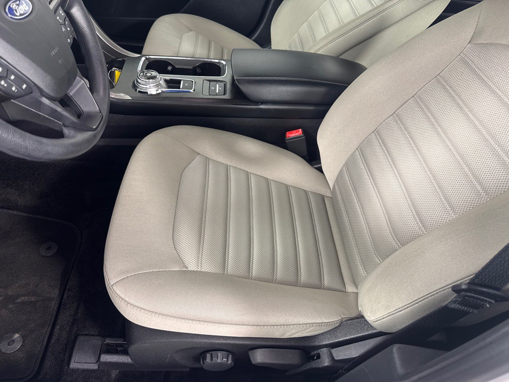 2018 Ford Fusion Image 11