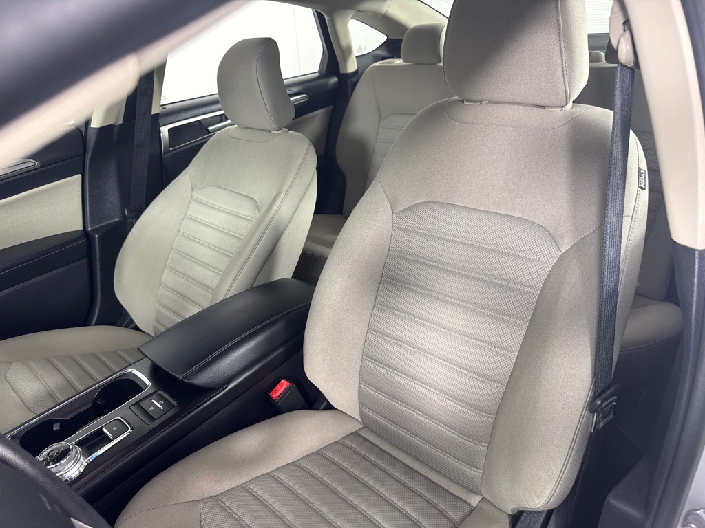 2018 Ford Fusion Image 12